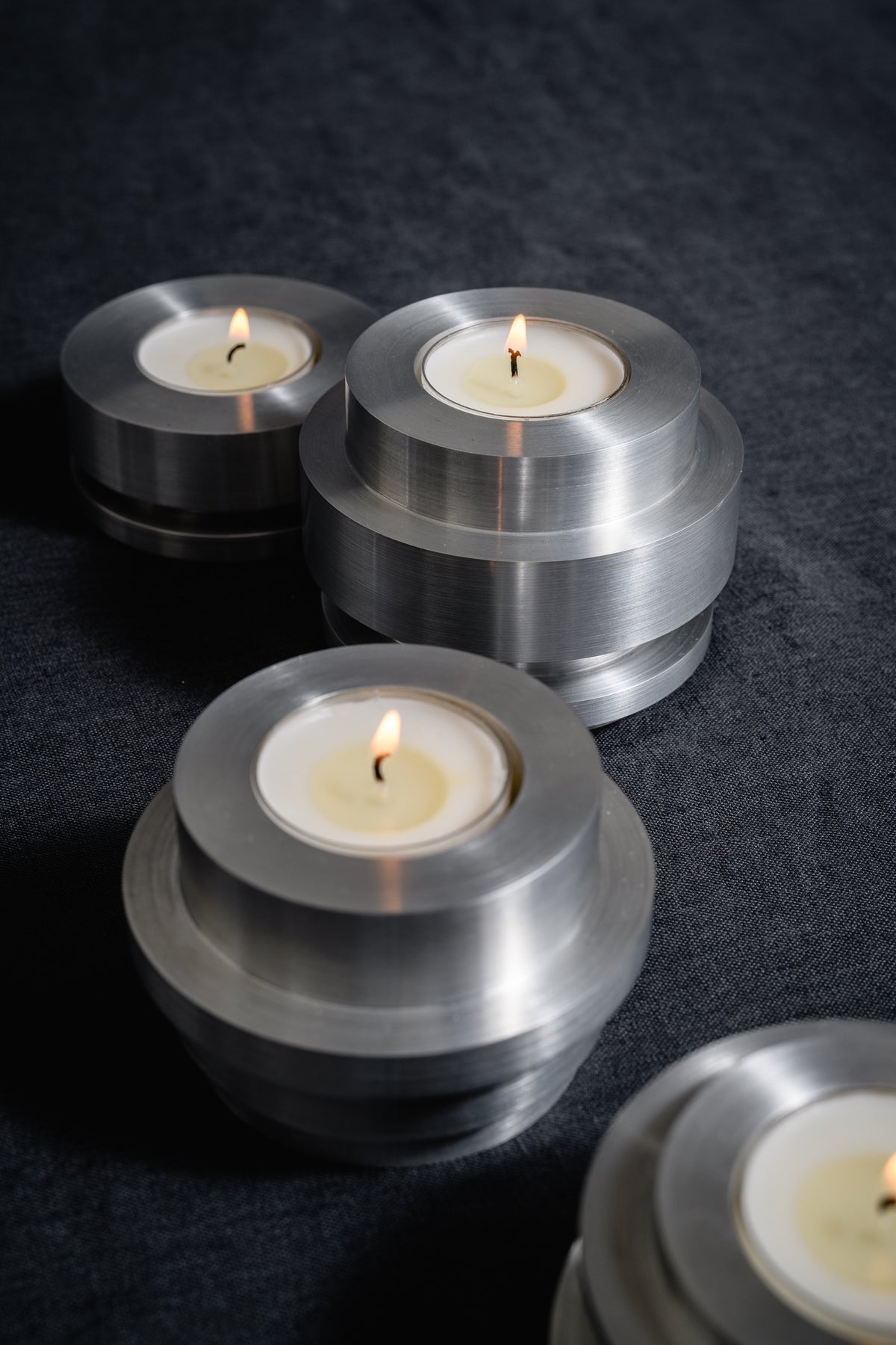 Metal candle holder M646